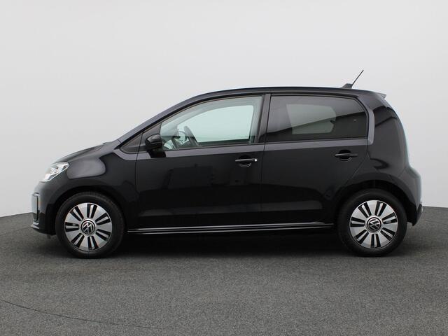 Volkswagen e-Up e-Up! Max 260 km range CCS, Stoel- en voorruitverwarming, achteruitrijcamera, Parkeerhulp achter, 15'' lichtmetaal