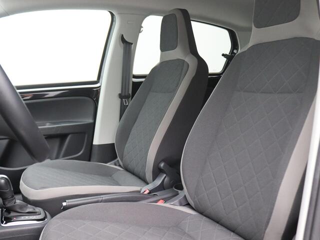 Volkswagen e-Up e-Up! Max 260 km range CCS, Stoel- en voorruitverwarming, achteruitrijcamera, Parkeerhulp achter, 15'' lichtmetaal