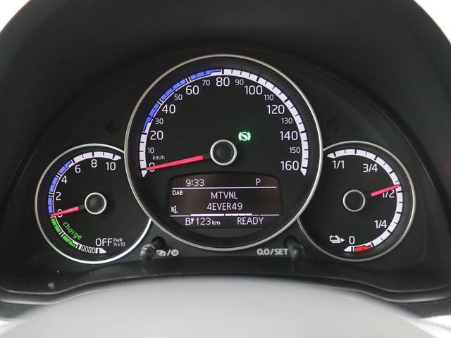 Volkswagen e-Up e-Up! Max 260 km range CCS, Stoel- en voorruitverwarming, achteruitrijcamera, Parkeerhulp achter, 15'' lichtmetaal