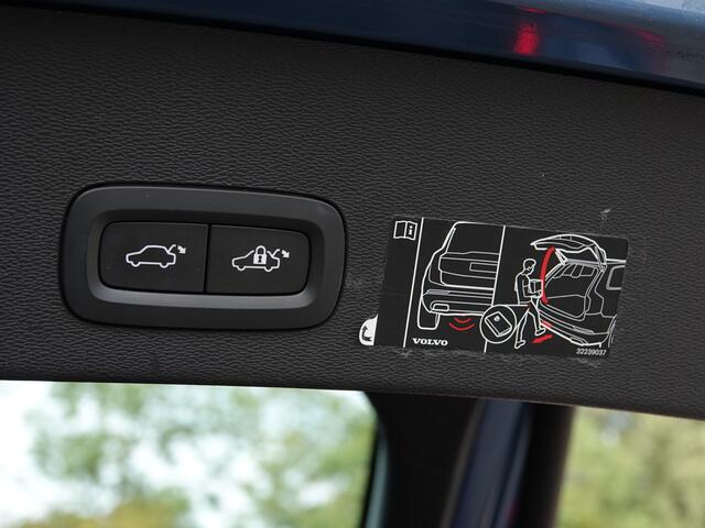 Volvo C40 Recharge Twin Intro Edition 78 kWh PANO | 360° CAM | TWO-TONE | PILOT | HK AUDIO | MEMORY