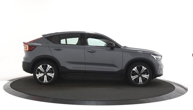 Volvo C40 Single Motor Core 69 kWh Panoramadak / Carplay / Camera