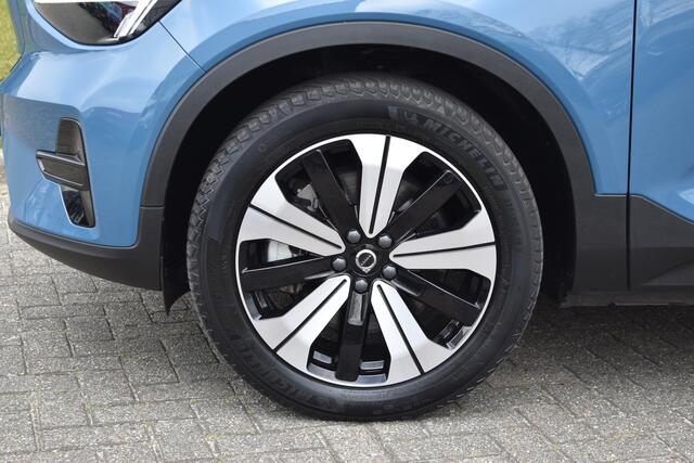 Volvo C40 Recharge 231PK Core 69 kWh Trekhaak | Camera | 19 "LMV | Stoelverwarming | Stuurverwarming