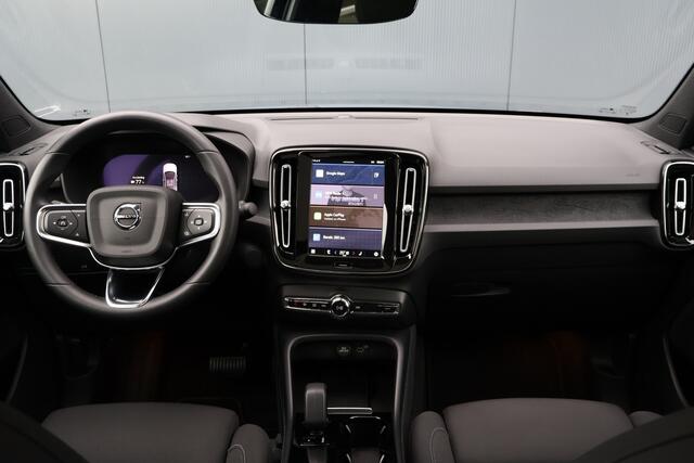 Volvo C40 Recharge Core 69 kWh | NL Auto | Camera | Panoramadak | Stoelverwarming | Stuurverwarming