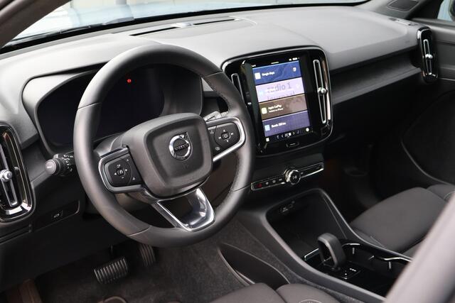 Volvo C40 Recharge Core 69 kWh | NL Auto | Camera | Panoramadak | Stoelverwarming | Stuurverwarming