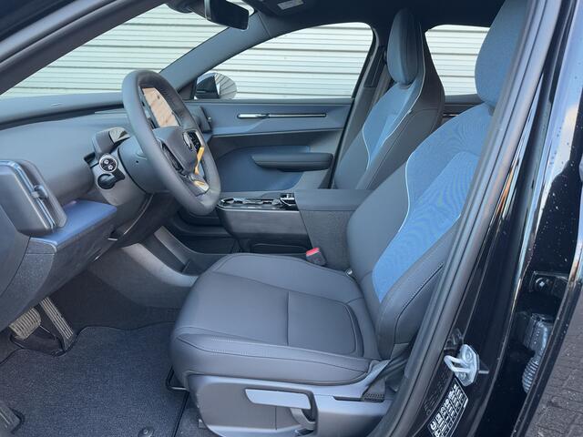 Volvo EX30 Single Motor 272PK Extended Range Plus 69 kWh | Climate Pack |