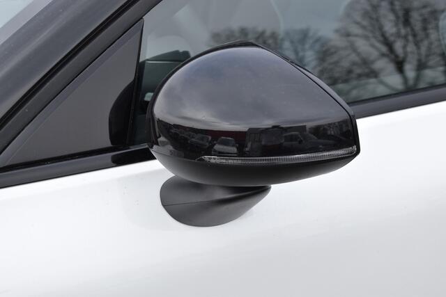 Volvo EX30 Single Motor Extended Range Plus 69 kWh ACC | Blis | H&K | Camera | 19"LMV | Elektr. klep