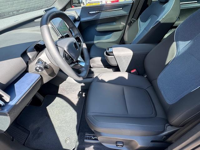 Volvo EX30 Single Motor Extended Range Ultra 69 kWh , 272pk I PANORAMADAK I RIJKLAAR !!