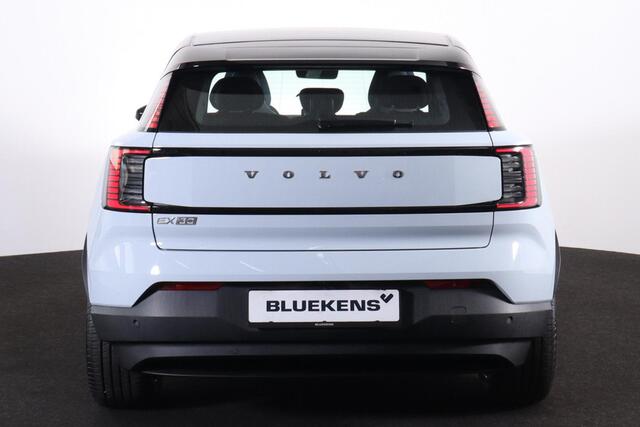 Volvo EX30 Single Motor Extended Range Plus 69 kWh - Adaptive Cruise Control - Pilot Assist - BLIS dodehoekassistentie - Harman Kardon premium audio - Keyless Drive - Elektr. bedienbare achterklep - Parkeersensoren voor & achter - Parkeercamera achter - Google infot