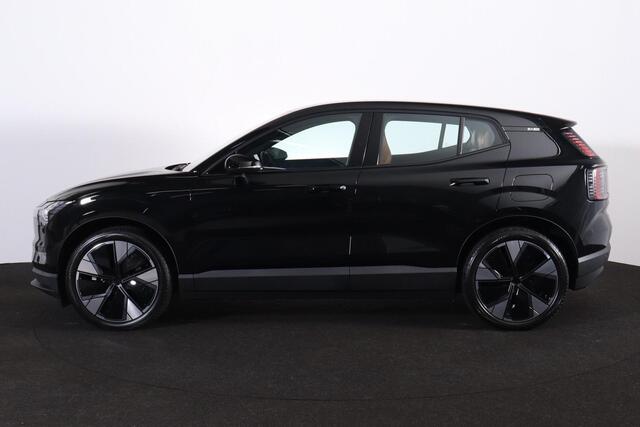 Volvo EX30 Single Motor Extended Range Plus 69 kWh - Lederen bekleding - 20' LMV - Adaptive Cruise Control - Pilot Assist - BLIS dodehoekassistentie - Harman Kardon premium audio - Keyless Drive - Elektr. bedienbare achterklep - Parkeersensoren voor & achter - Parke
