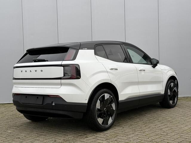 Volvo EX30 Single Motor Extended Range Plus | Adaptieve Cruise Control Met Pilot Assist | Getint Glas Achter | Apple Carplay/Android Auto | BLIS Dodehoekdetectie | Harman/Kardon Premium Audio | Sfeerverlichting | Keyless | Elektrische Achterklep |