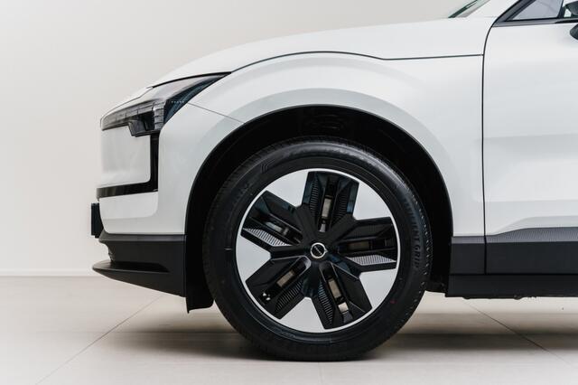 Volvo EX30 Core, Single Engine, Crystal White