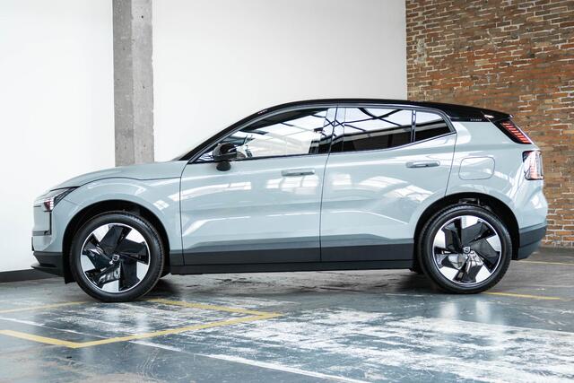 Volvo EX30 Single Motor Extended Range Plus 69 kWh | Getint Glas Achter | Adaptieve Cruise Control | Keyless Entry | Parkeersensoren | Dodehoekdetectie Met Correctie | Apple Carplay/Android Auto | Rijstrooksensor Met Correctie