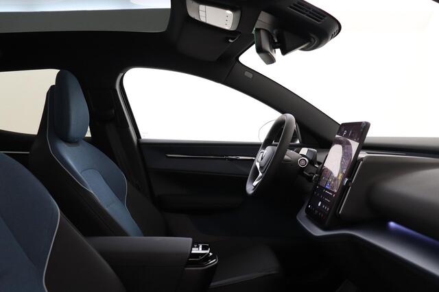 Volvo EX30 SINGLE MOTOR EXTENDED RANGE ULTRA 69 kWh -PANO.DAK|HARMAN/KARDON|20"|CLIMATE|AUT.PARKEREN|PRIVACY.GLAS