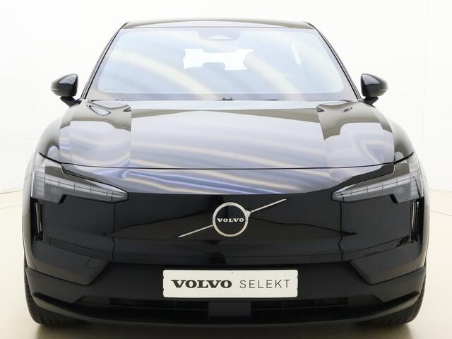 Volvo EX30 Extended Range Plus 69 kWh / ¤7.000,- Voorraadkorting / NIEUW / DIRECT LEVERBAAR / 20'' / METALLIC LAK / ACC / BLIS / ELEKTR. ACHTERKLEP /
