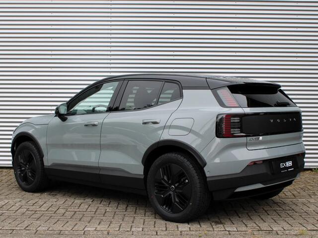 Volvo EX30 Cross Country Twin Engine Performance 428pk / Panoramadak / 360* camera / Harman Kardon audio / Elektr.verstelbare stoelen
