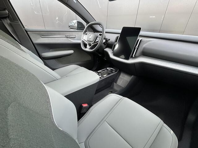 Volvo EX30 Cross Country Twin Motor Performance Ultra 69 kWh Extra getint glas / Pine interieur