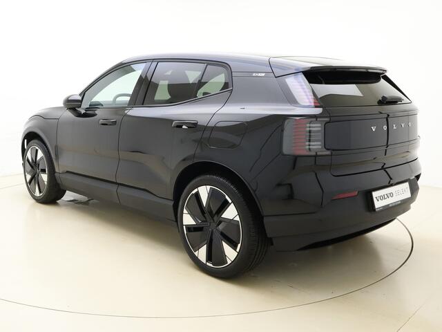Volvo EX30 Extended Range Plus 69 kWh / ¤ 6.000,- Voorraadkorting / NIEUW 10km! / Snel leverbaar / Getint glas / Stoel + Stuurw. Verwarming / 20'' Velgen
