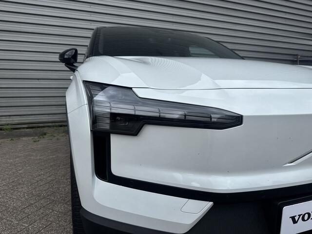 Volvo EX30 Single Motor Extended Range Plus 69 kWh / ¤ 6000 korting / 20" / Pack Climat / Extra getint glas /