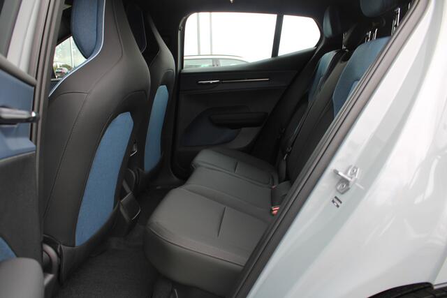 Volvo EX30 Single Motor Extended Range Plus 69 kWh | DEMO DEAL | Adapt. Cruise | BLIS | Harman&Kardon | Keytag | PDC + Camera | El. Achterklep