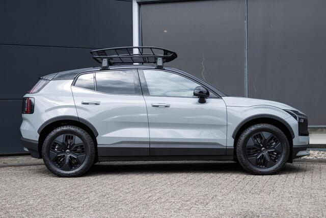 Volvo EX30 Cross Country Twin Motor Performance Ultra 69 kWh | Google Navigatie | Elektrische Stoelverstelling | Panoramisch Dak | 360 graden camera | Cross Country Experience-pakket |
