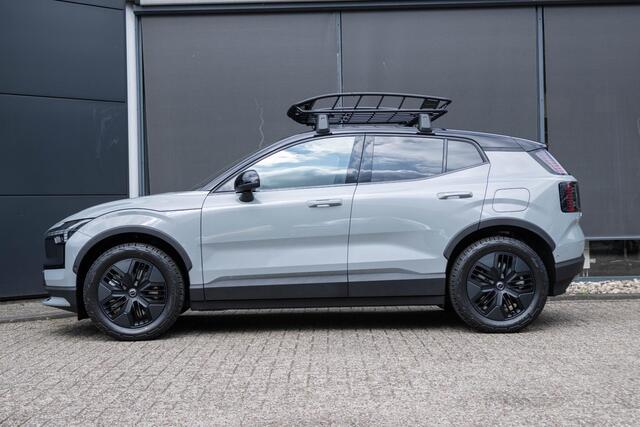 Volvo EX30 Cross Country Twin Motor Performance Ultra 69 kWh | Google Navigatie | Elektrische Stoelverstelling | Panoramisch Dak | 360 graden camera | Cross Country Experience-pakket |