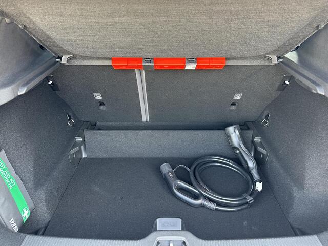 Volvo EX30 Single Motor Extended Range Plus 69 kWh climate line/ electrisch verstelbare voorstoelen