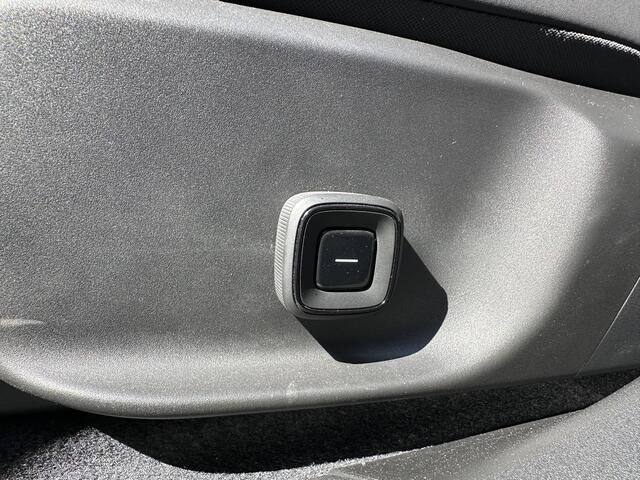 Volvo EX30 Single Motor Extended Range Plus 69 kWh climate line/ electrisch verstelbare voorstoelen