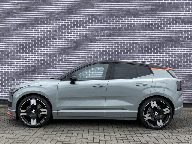 Volvo EX30 Single Motor Extended Range Plus | EVERLAST SPORT EDITION | Google | Longe Range | Adaptieve Cruise | Keyless | Camera | Stoel/Stuurverwarming | Getint Glas | Harman Kardon Audio | Elek. Achterklep | 21" LM