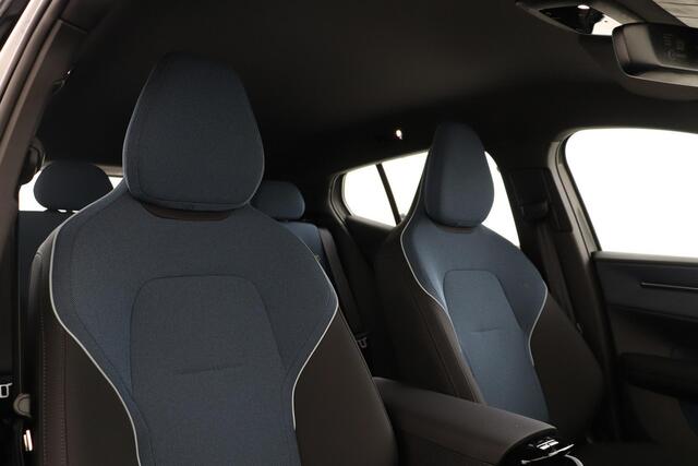 Volvo EX30 SINGLE MOTOR EXTENDED RANGE PLUS 69 kWh -CLIMATE|CARPLAY|CAMERA|ADAP.CRUISE|HARMAN/KARDON|GETINT.GLAS