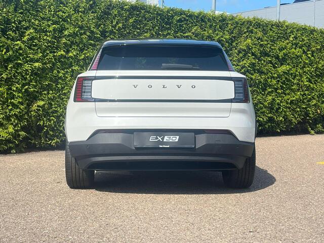 Volvo EX30 Single Motor Extended Range Plus 69 kWh | nieuw uit voorraad | LAAGSTEPRIJS garantie