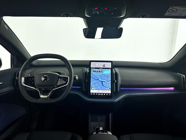 Volvo EX30 Single Motor Extended Range Plus 69 kWh Black Edition | Parkeercamera | Stoel- en Stuurverwarming | Harman Kardon