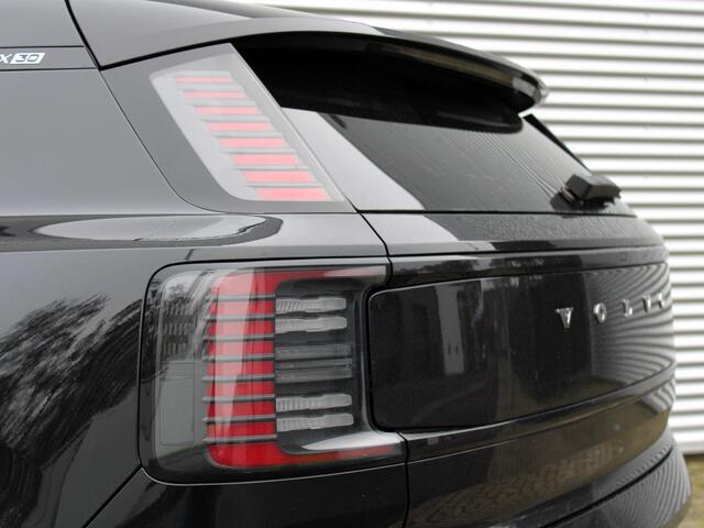 Volvo EX30 Single Motor Extended Range Plus Automaat / 20" velgen / Harman Kardon / Adaptive Cruise Control / Google Maps Navi