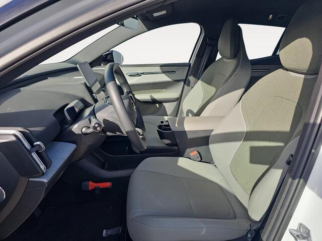 Volvo EX30 Single Motor Extended Range Plus 69 kWh | Trekhaak | Harman/Kardon Audio | Keyless Entry | Elektrische achterklep |
