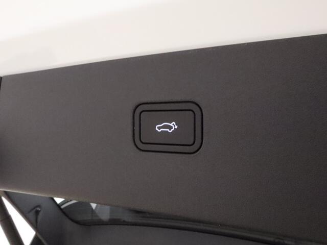 Volvo EX30 Single Motor Extended Range Plus 69 kWh | All Season banden | Stoelverwarming | Extra getint glas