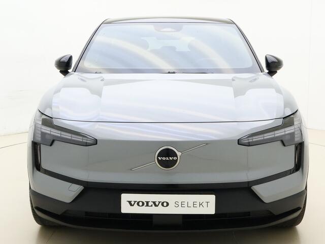 Volvo EX30 Twin Motor Performance Ultra 69 kWh | AWD | Stoel/- en stuurverwarming | Getinte ruiten achter | Elektr. voorstoelen