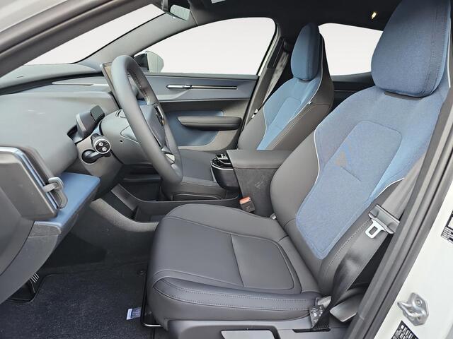 Volvo EX30 Single Motor Extended Range Plus 69 kWh | Stoelverwarming | Harman/Kardon | Keyless Entry | Sfeerverlichting |