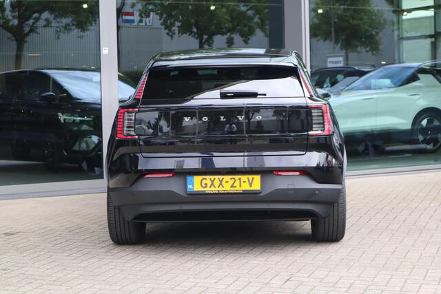 Volvo EX30 Single Motor Extended Range Plus 69 kWh | Demo Vos Oss| Keyless Entry| Harman Kardon audiosysteem| Extra getint glas achter| Elektrisch bedienbare achterklep|