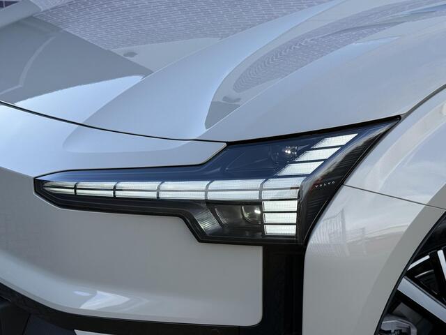 Volvo EX30 Single Motor Extended Range Europa 69 kWh 17% Bijtelling | Snel leverbaar | 20'' | Elektrische stoel verstelling | Adaptieve cruise controle | Blis | Google |