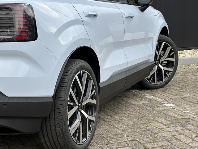 Volvo EX30 Single Motor Extended Range Plus 69 kWh / Harman/Kardon / 20 Inch / adaptive cruise / elek. kofferbak / extra getint glas / range 475 km