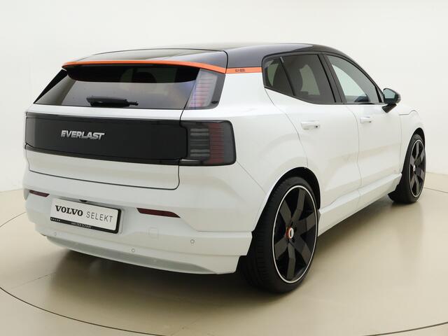 Volvo EX30 - EVERLAST - Extended Range Plus / 1.000 km's ! / 21" Block spoke satin black / Eibach verlagingsset / Getint glas / Stoel + Stuurwiel Verwarming /