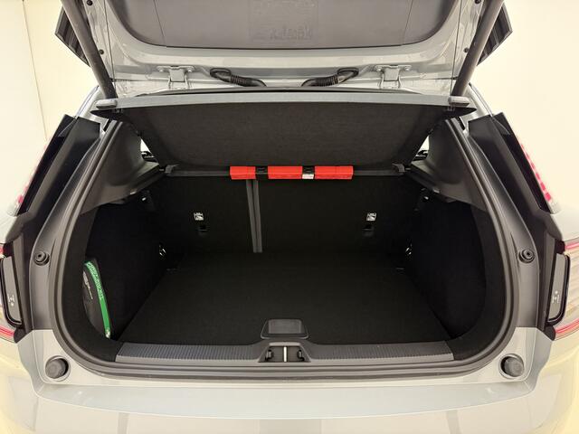 Volvo EX30 Extended Range Plus 69 kWh / Stoel/- en stuurverwarming / Harman en Kardon /