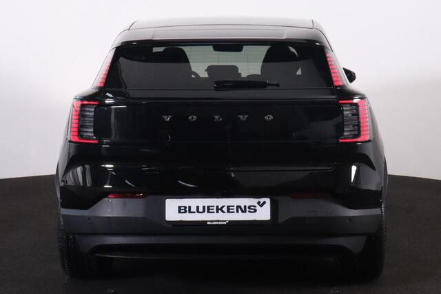 Volvo EX30 Extended Range Ultra 69 kWh - Panoramadak - Climate Pack - Adaptive Cruise Control - dodehoekdetectie met correctie - 360º Camera - Harman/Kardon audio - Parkeersensoren voor & achter - Draadloze tel. lader - Extra getint glas - 20' LMV