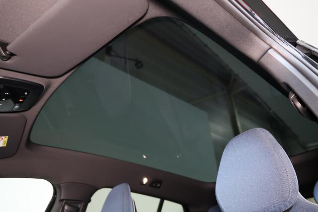 Volvo EX30 Extended Range Ultra 69 kWh - Panoramadak - Climate Pack - Adaptive Cruise Control - dodehoekdetectie met correctie - 360º Camera - Harman/Kardon audio - Parkeersensoren voor & achter - Draadloze tel. lader - Extra getint glas - 20' LMV