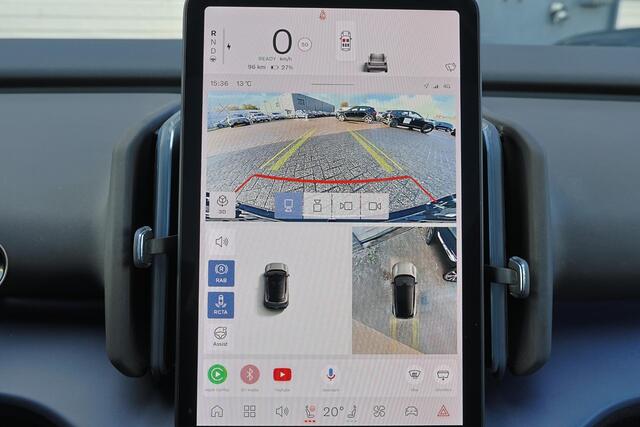 Volvo EX30 Extended Range Ultra 69 kWh - Panoramadak - Climate Pack - Adaptive Cruise Control - dodehoekdetectie met correctie - 360º Camera - Harman/Kardon audio - Parkeersensoren voor & achter - Draadloze tel. lader - Extra getint glas - 20' LMV