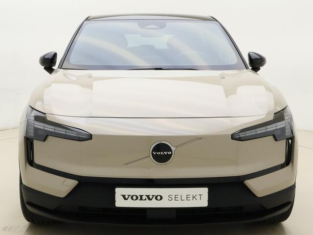 Volvo EX30 Extended Range Europa / NIEUW / DIRECT LEVERBAAR / STOELVERWARMING / ACC / BLIS / EL. STOELEN / GETINT GLAS /ZWART DAK / 19'' / H&K AUDIO / PDC + CAMERA /