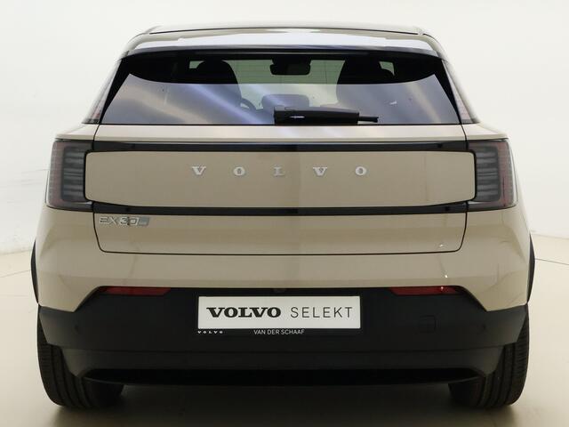 Volvo EX30 Extended Range Europa / NIEUW / DIRECT LEVERBAAR / STOELVERWARMING / ACC / BLIS / EL. STOELEN / GETINT GLAS /ZWART DAK / 19'' / H&K AUDIO / PDC + CAMERA /