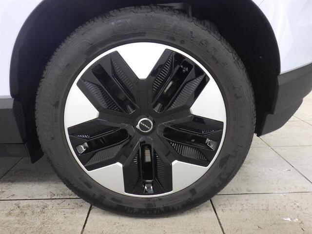 Volvo EX30 Single Motor Core 51 kWh | 17% Bijtelling | Google Maps navigatie | Parkeerverwarming | Adaptive Cruise control | Carplay | Dodehoekmelding | Camera