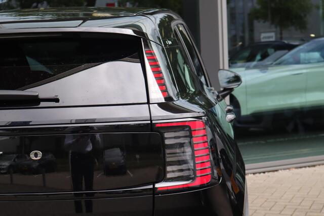 Volvo EX30 Single Motor Extended Range Plus 69 kWh | Keyless Entry| Harman Kardon audiosysteem| Extra getint glas achter| Elektrisch bedienbare achterklep|