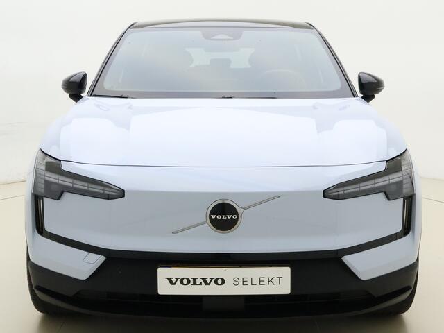 Volvo EX30 Extended Range Plus / Stoel + Stuurw. Verwarming / Getint glas / Zwart dak / H&K Audio / PDC + Camera / ACC / BLIS /