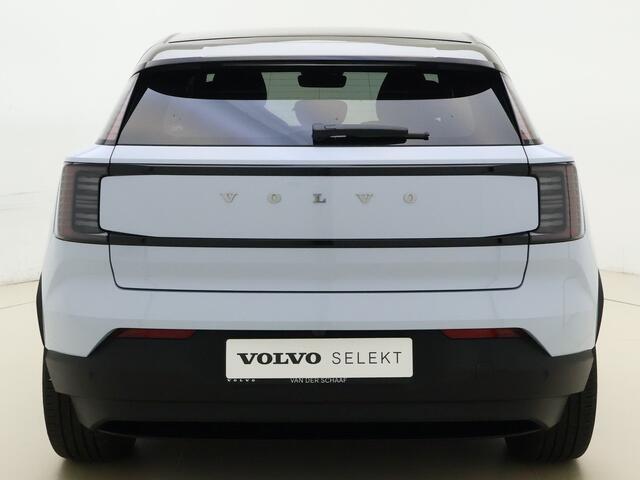 Volvo EX30 Extended Range Plus / Stoel + Stuurw. Verwarming / Getint glas / Zwart dak / H&K Audio / PDC + Camera / ACC / BLIS /